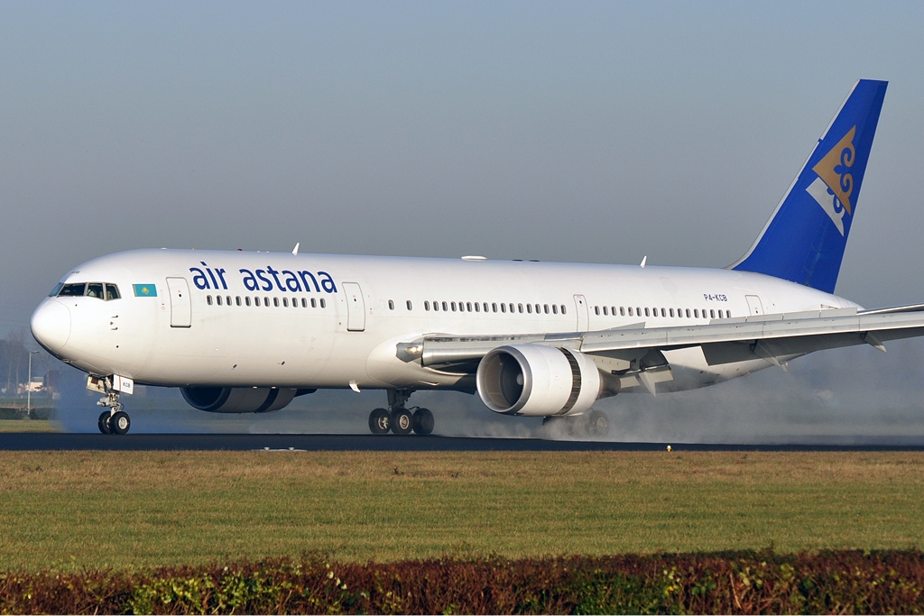 649-rE8GbEdZ-Air_Astana_Boeing_767-300ER_Meulemans.jpg